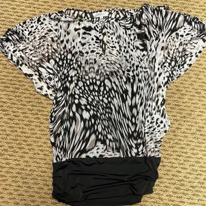 Jennifer Lopez brand women’s blouse